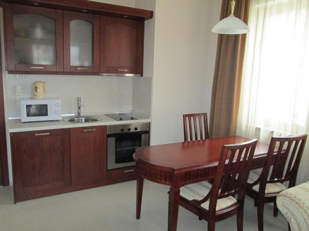 Downtown Alexander Services Apartments Bansko Room photo